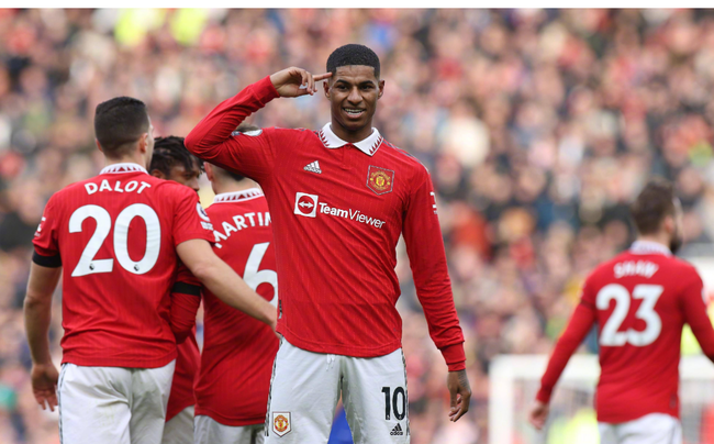 利雅得新月 利雅得新月