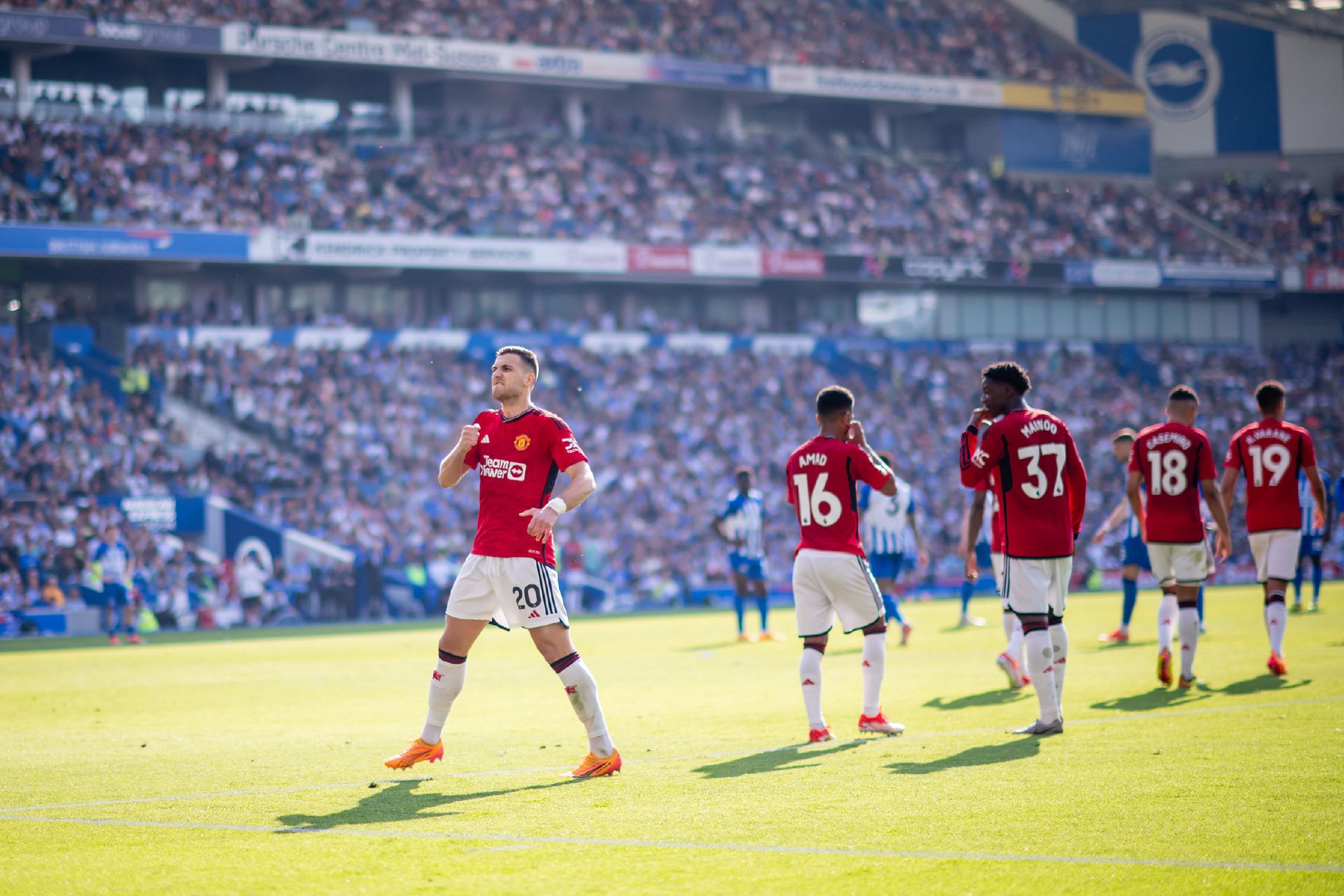 进攻中场来 进攻中场来